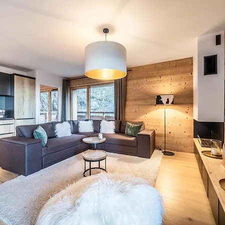 Maira Les Carroz - By Emerald Apartamento